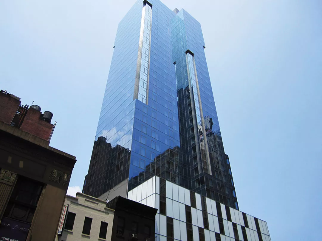 xInterContinental-New-York-Times-Square.jpg.pagespeed.ic.abrFG3FtcR